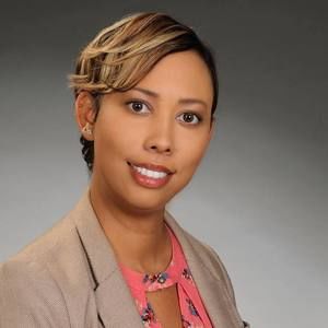 Meet your Posher, Clarissa